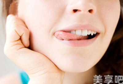  6个春季护唇tips 美丽水润嘟嘟唇一整天 